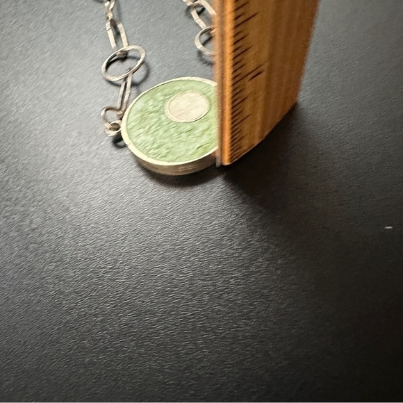 Handmade & Signed Sterling Silver Large Green & White Circle Necklace Vintage - Picture 7 of 14